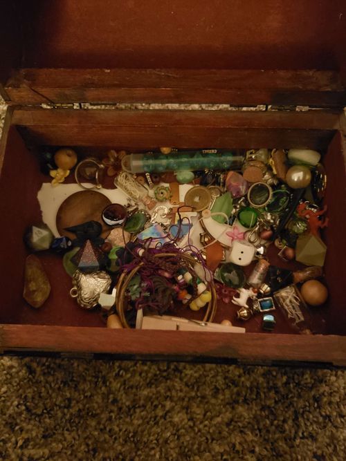 Corvid's Commerce Trinket Exchange: Spring Cleaning Edition